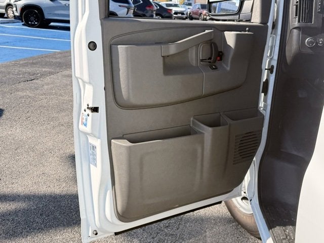 2025 Chevrolet Express Cargo 2500 WT
