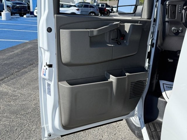 2025 Chevrolet Express Cargo 2500 WT