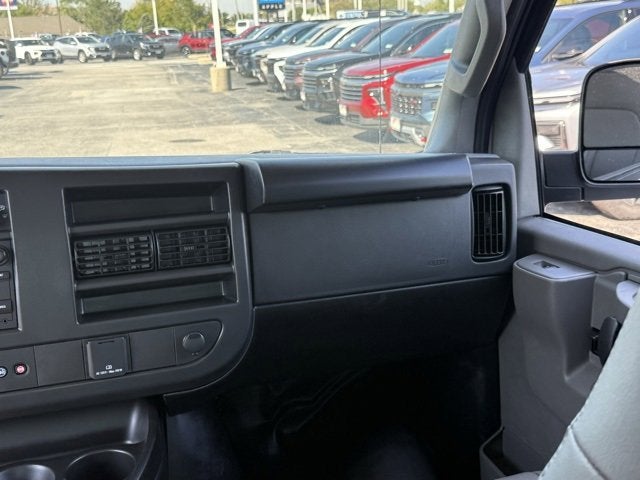2025 Chevrolet Express Cargo 2500 WT