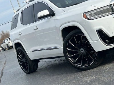 2023 GMC Acadia Denali