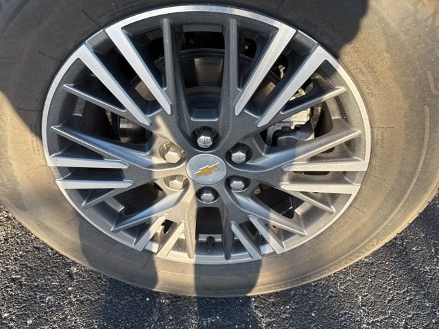 2024 Chevrolet Traverse LS