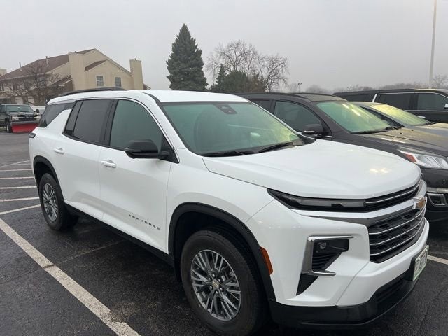 2024 Chevrolet Traverse LT