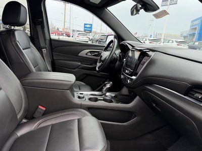 2022 Chevrolet Traverse LT Leather