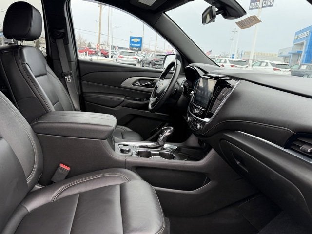 2022 Chevrolet Traverse LT Leather