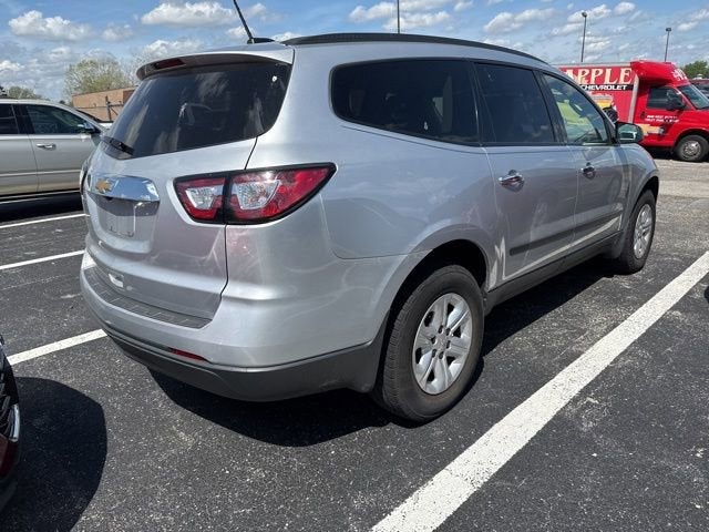 Used 2017 Chevrolet Traverse LS with VIN 1GNKRFED8HJ343746 for sale in Tinley Park, IL