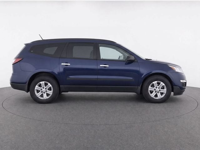 Used 2017 Chevrolet Traverse LS with VIN 1GNKVFEDXHJ239951 for sale in Tinley Park, IL