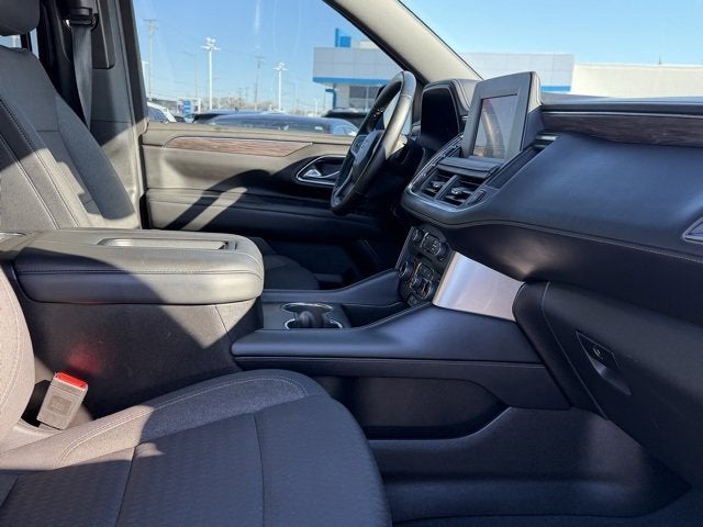 2023 Chevrolet Suburban LS