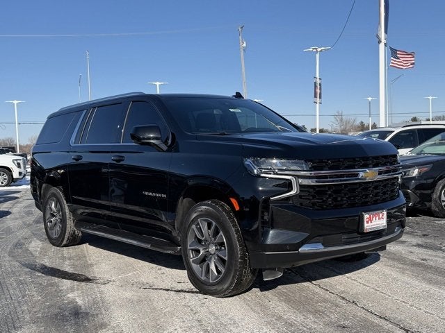 2023 Chevrolet Suburban LS