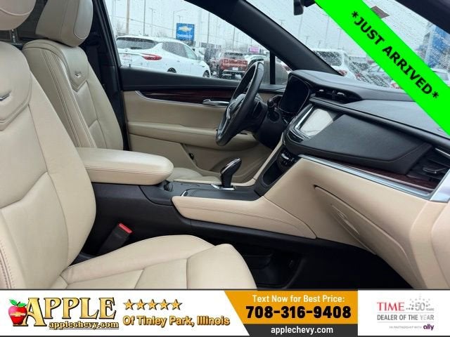 2017 Cadillac XT5 Luxury FWD