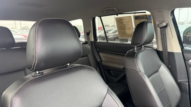 2021 Volkswagen Atlas 3.6L V6 SE w/Technology R-Line