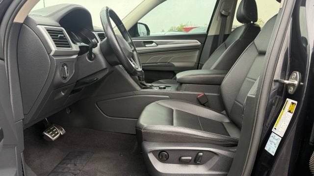 2021 Volkswagen Atlas 3.6L V6 SE w/Technology R-Line