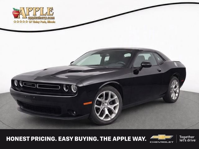 2015 Dodge Challenger SXT Plus
