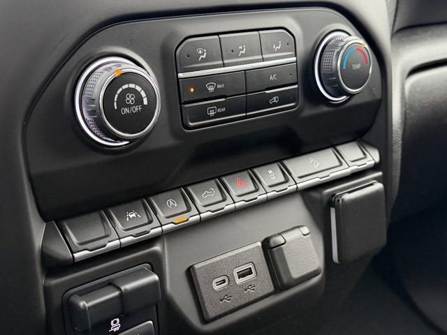 2023 Chevrolet Silverado 1500 Custom Trail Boss