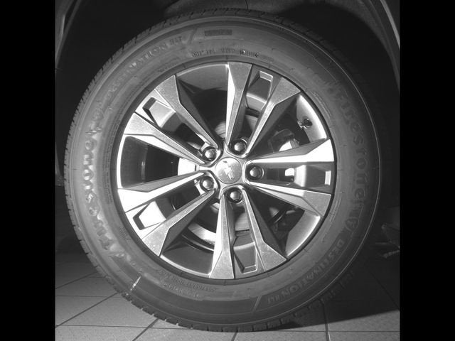 2027 Chevrolet Equinox LT - Photo 11