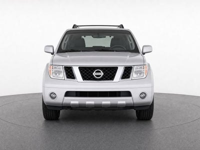 2005 Nissan Pathfinder LE