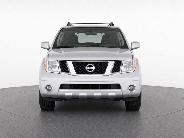 2005 Nissan Pathfinder LE