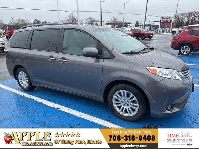 2016 Toyota Sienna XLE